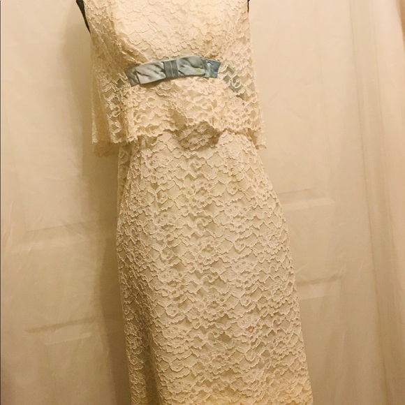 Vintage cream lace dress - Picture 4 of 8